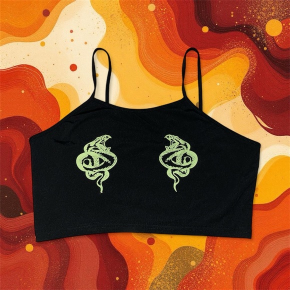 SHEIN cropped‎ spaghetti strap top with green snakes🐍 - Picture 6 of 6